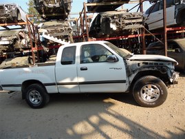 1995 Toyota T100 SR5 White Extended Cab 3.4L AT 2WD #Z23432